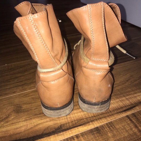 Tie up booties - Picture 5 of 7